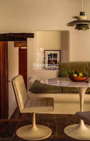 Chalet de 6 habitaciones en Sant Antoni de Portmany en alquiler con piscina - 16.500 € (Ref: 10179373)