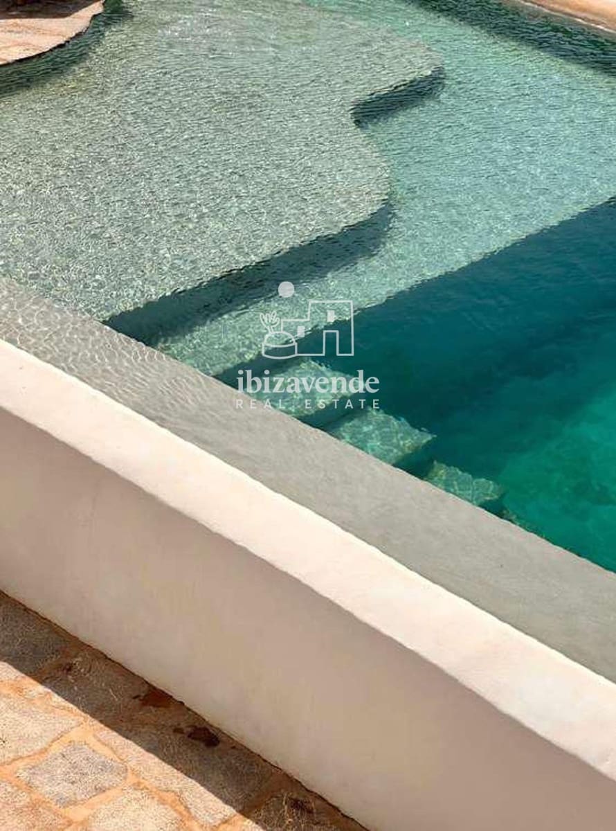 Chalet de 6 habitaciones en Sant Antoni de Portmany en alquiler con piscina - 16.500 € (Ref: 10179373)