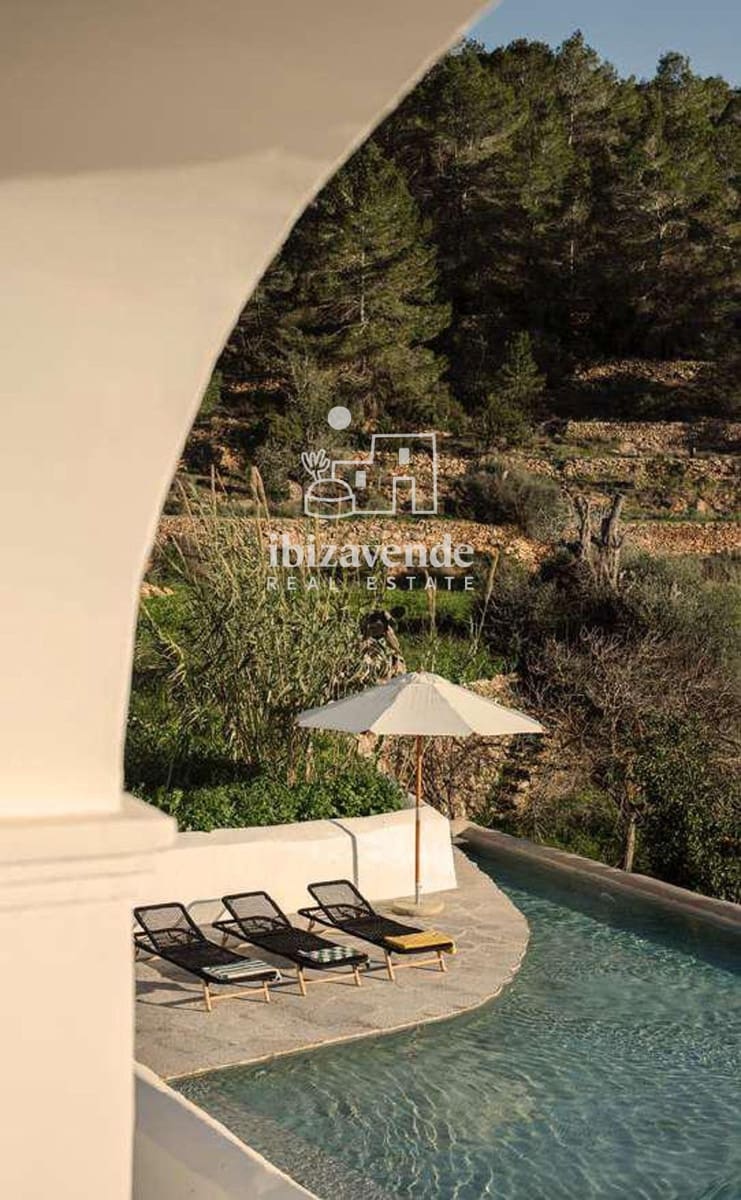 Chalet de 6 habitaciones en Sant Antoni de Portmany en alquiler con piscina - 16.500 € (Ref: 10179373)