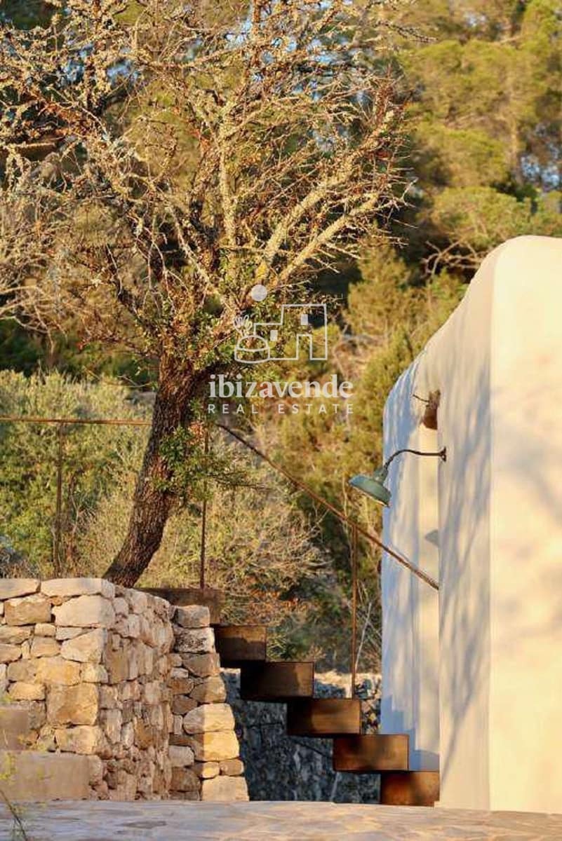 Chalet de 6 habitaciones en Sant Antoni de Portmany en alquiler con piscina - 16.500 € (Ref: 10179373)