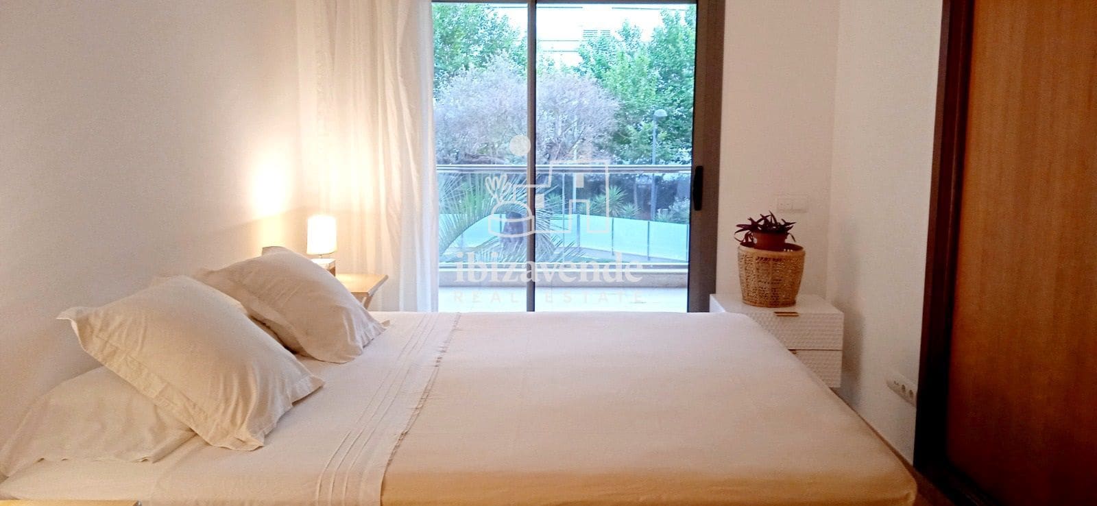2 soverom Leilighet til leie i Ibiza by med svømmebasseng - € 1 750 (Ref: 10180902)