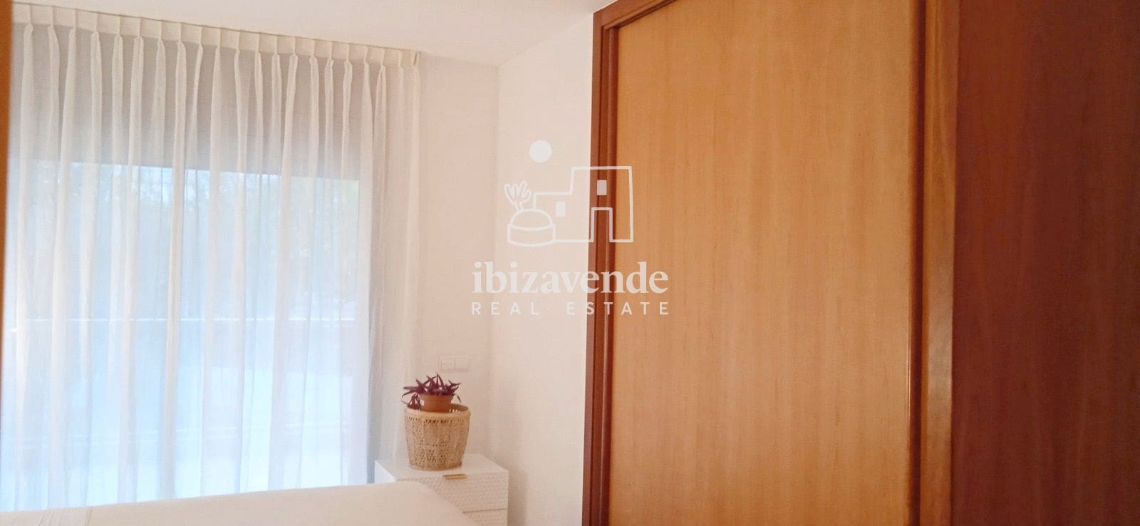 2 soverom Leilighet til leie i Ibiza by med svømmebasseng - € 1 750 (Ref: 10180902)