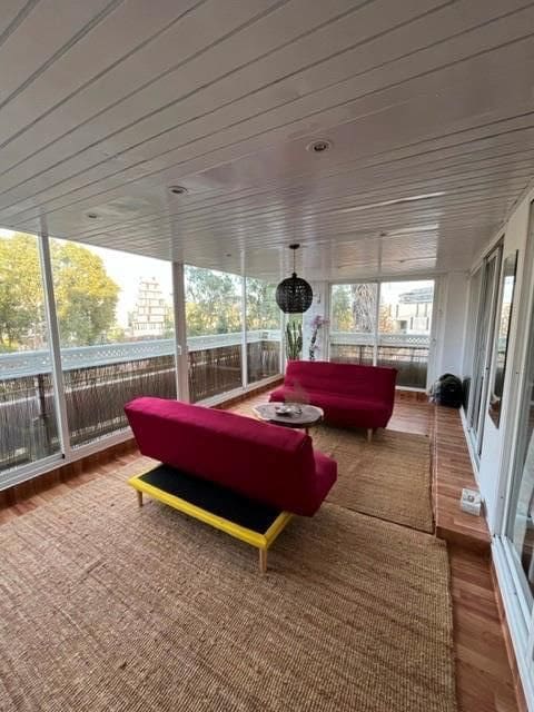 2 slaapkamer Flat te huur in Ibiza dorp met zwembad - € 5.850 (Ref: 7977830)