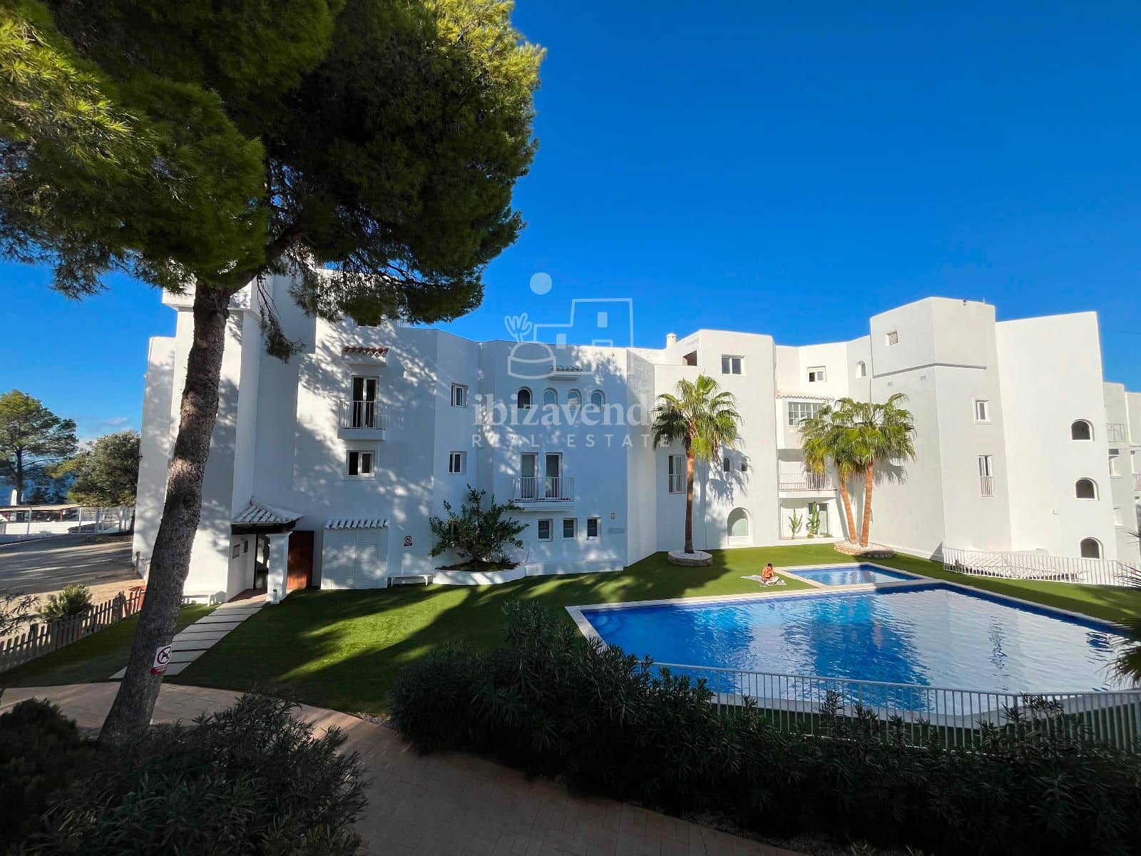 3 soveværelse Penthouse til leje i Cala Vadella med swimmingpool garage - € 1.800 (Ref: 8519653)
