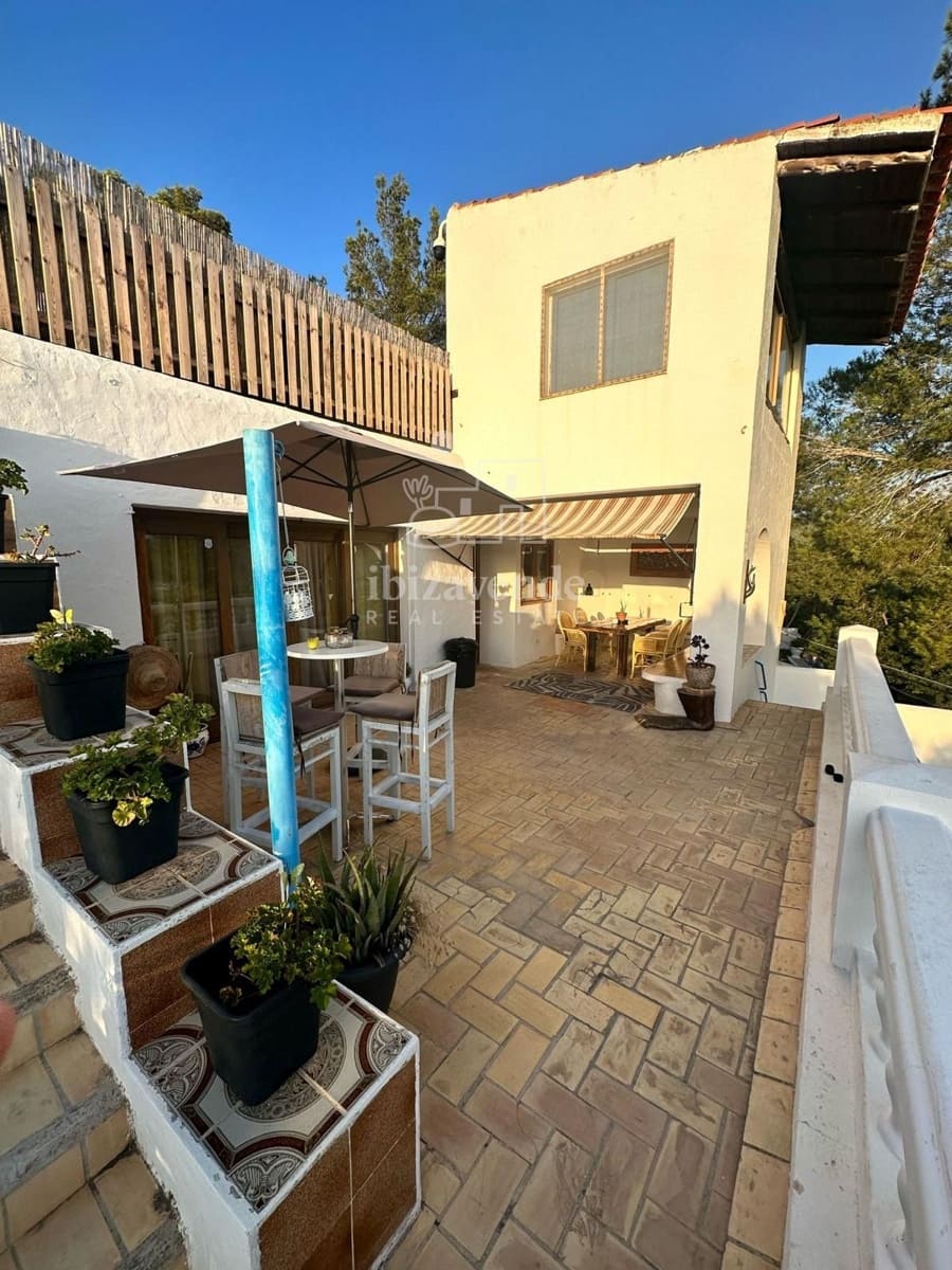 5 soveværelse Villa til leje i Cala d'en Bou med swimmingpool garage - € 6.000 (Ref: 8539591)