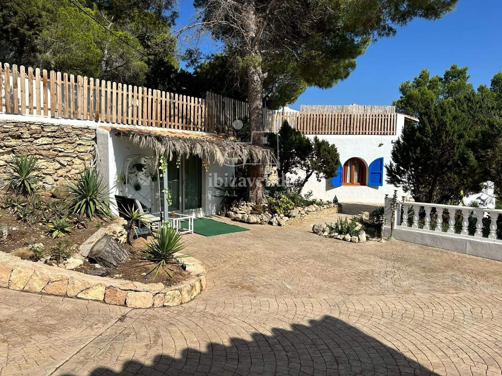 5 soveværelse Villa til leje i Cala d'en Bou med swimmingpool garage - € 6.000 (Ref: 8539591)