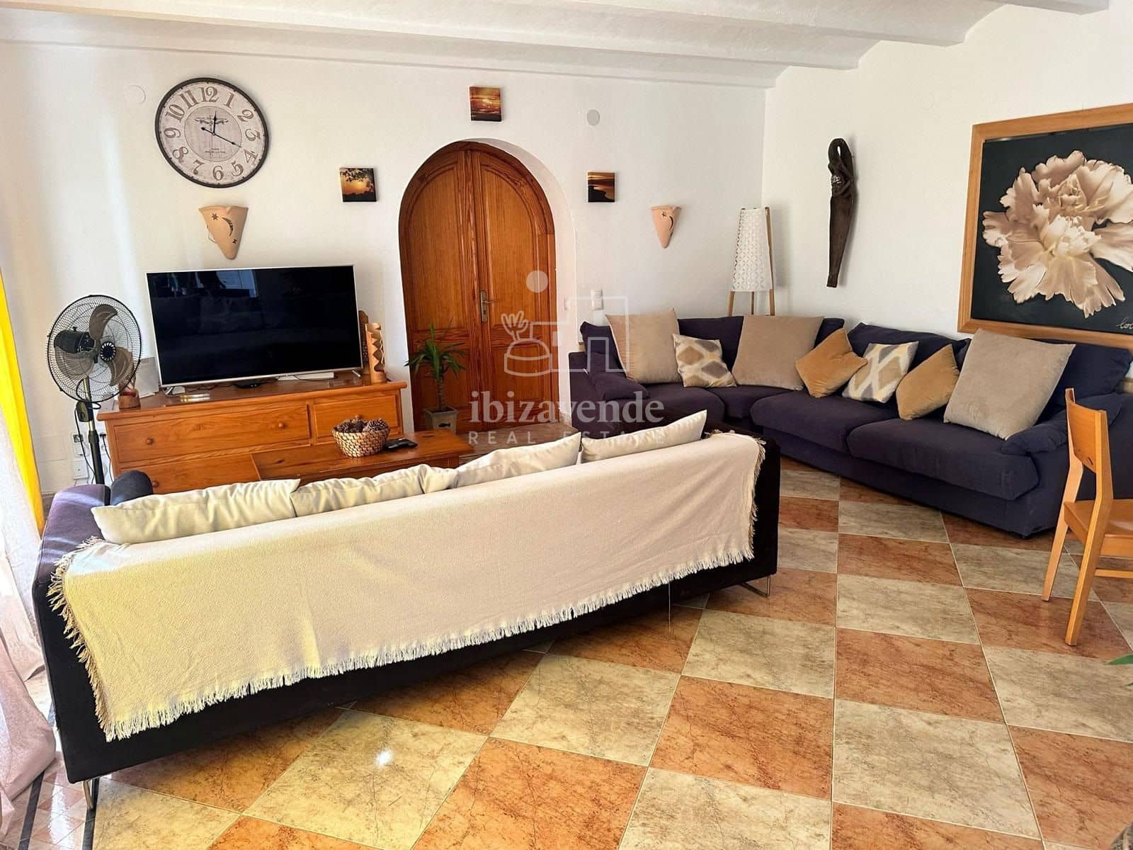 5 soveværelse Villa til leje i Cala d'en Bou med swimmingpool garage - € 6.000 (Ref: 8539591)