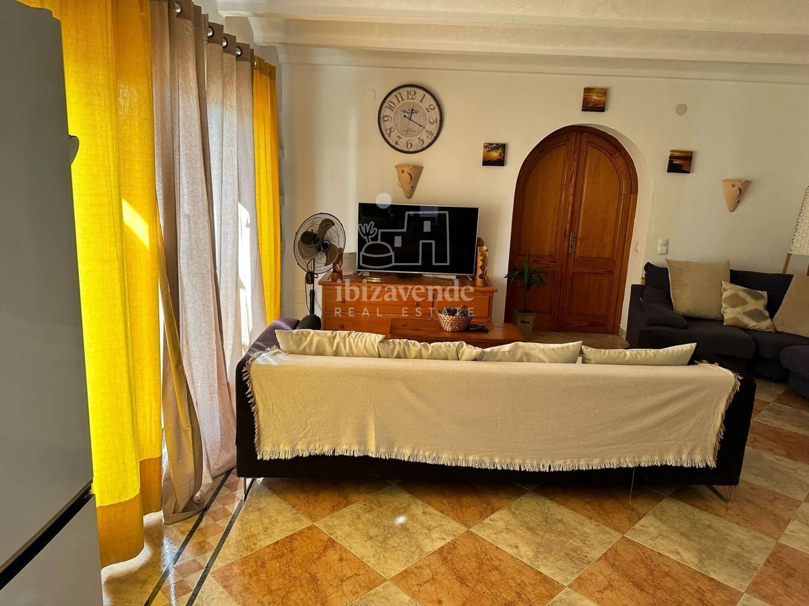 5 soveværelse Villa til leje i Cala d'en Bou med swimmingpool garage - € 6.000 (Ref: 8539591)