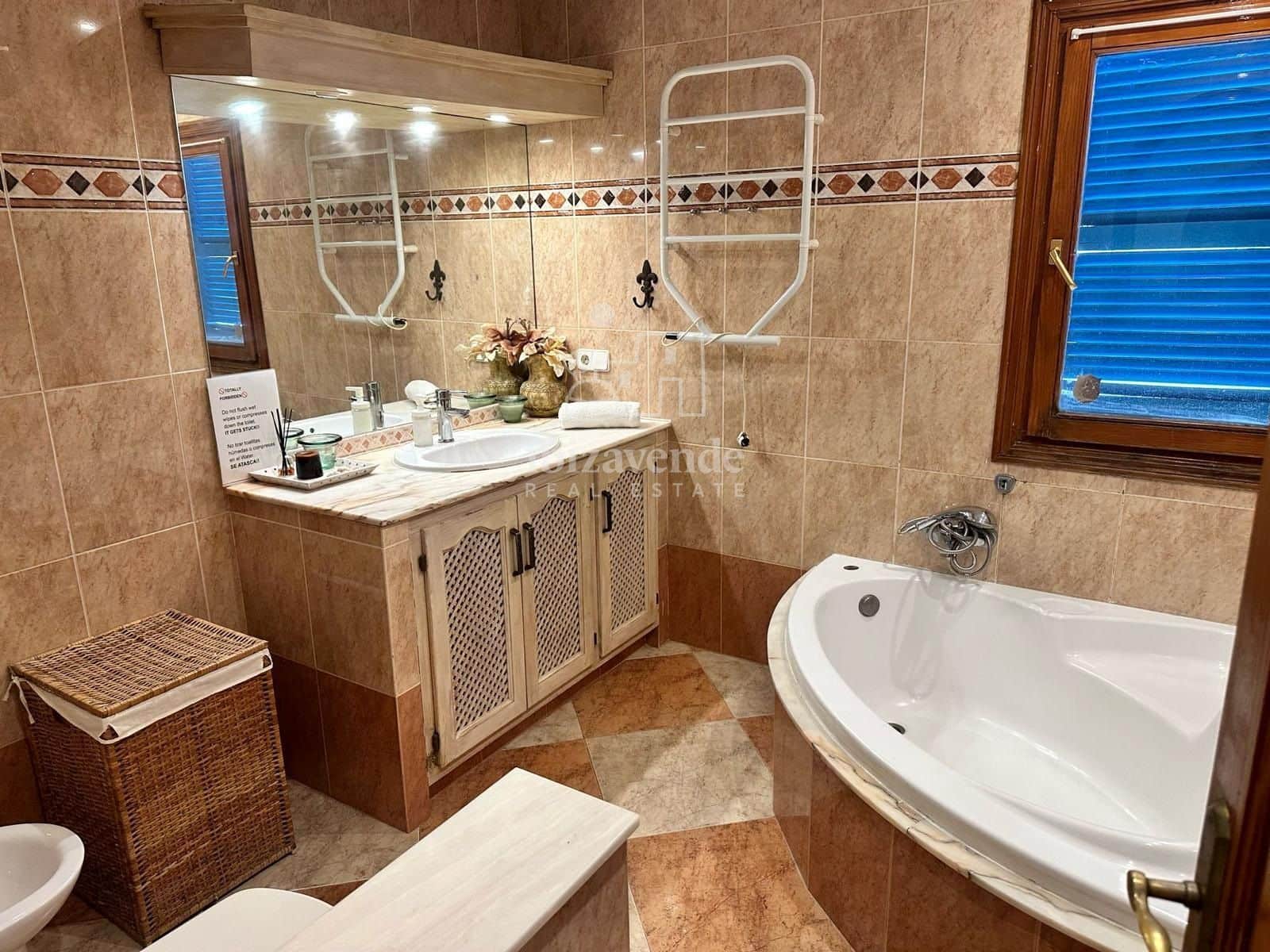 5 soveværelse Villa til leje i Cala d'en Bou med swimmingpool garage - € 6.000 (Ref: 8539591)