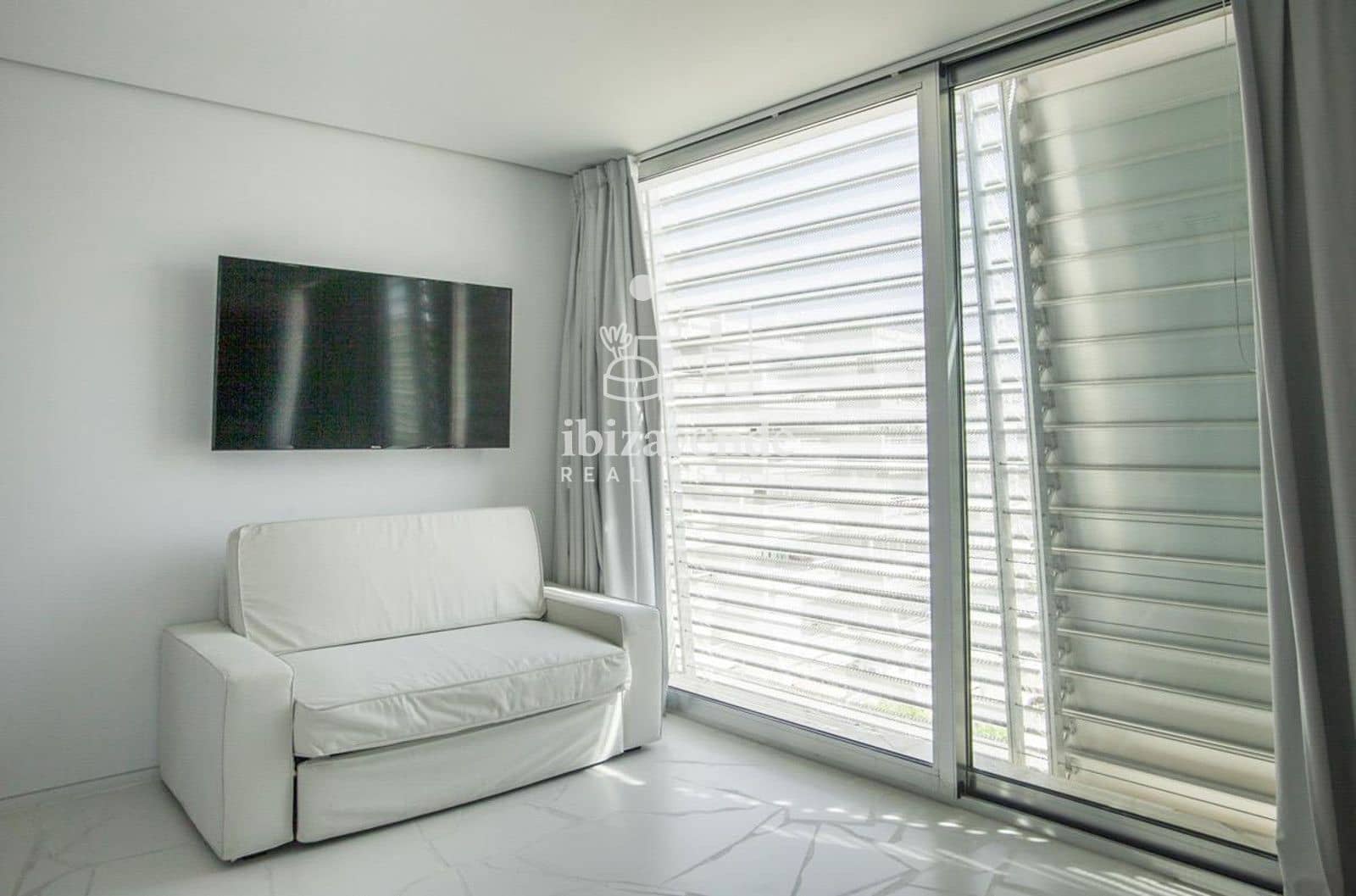 2 slaapkamer Penthouse te koop in Ibiza dorp met zwembad garage - € 1.900.000 (Ref: 8582676)