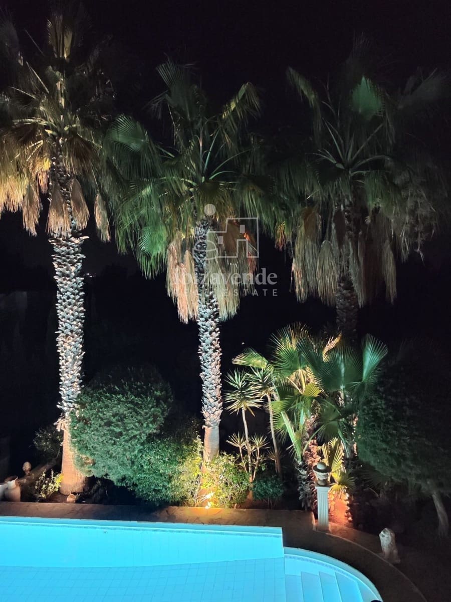 3 soveværelse Villa til leje i Cala Tarida med swimmingpool garage - € 7.273 (Ref: 8591198)