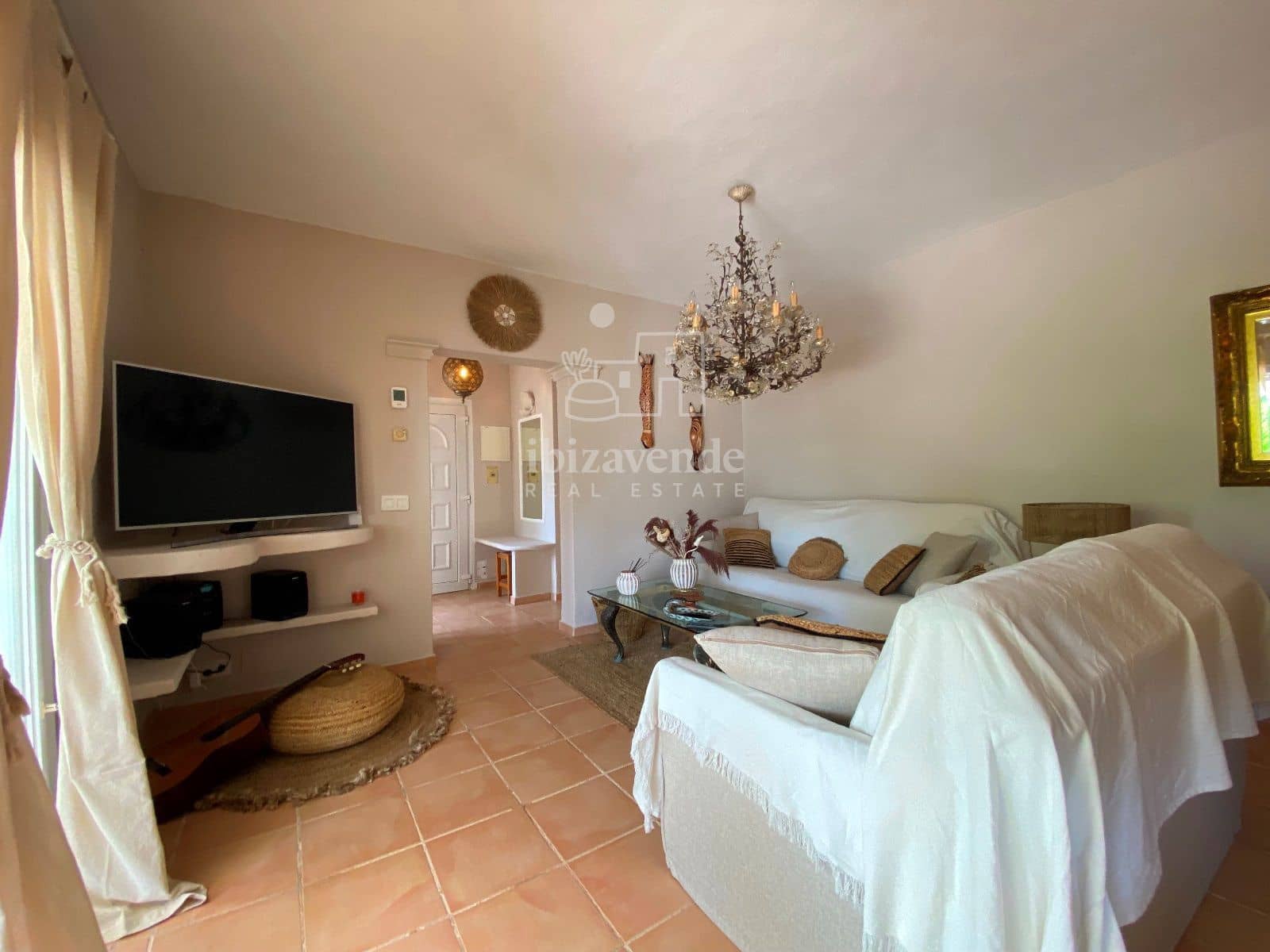 3 soveværelse Villa til leje i Cala Tarida med swimmingpool garage - € 7.273 (Ref: 8591198)