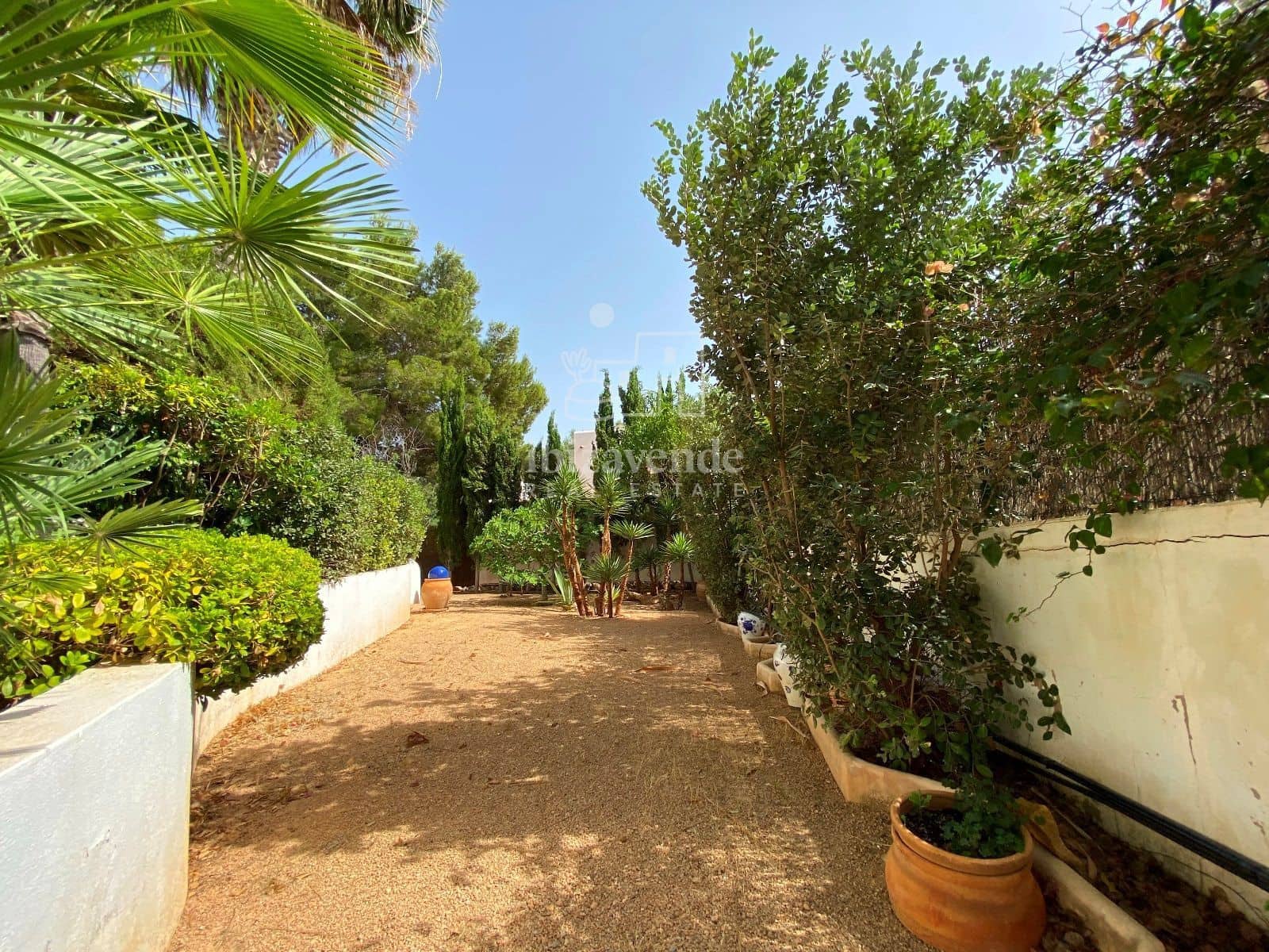 3 soveværelse Villa til leje i Cala Tarida med swimmingpool garage - € 7.273 (Ref: 8591198)