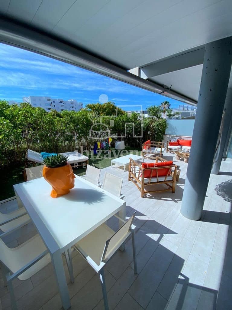 2 bedroom Flat for sale in Ibiza / Eivissa town with pool garage - € 890,000 (Ref: 8617298)