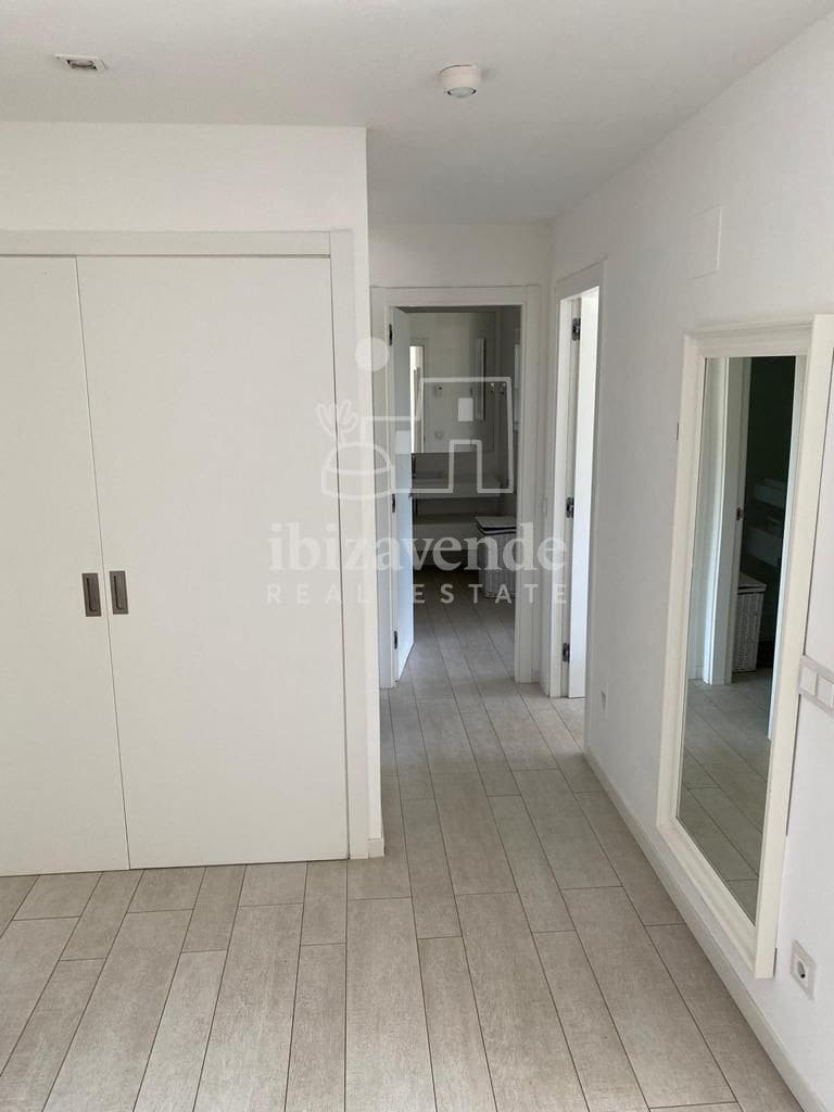 2 bedroom Flat for sale in Ibiza / Eivissa town with pool garage - € 890,000 (Ref: 8617298)