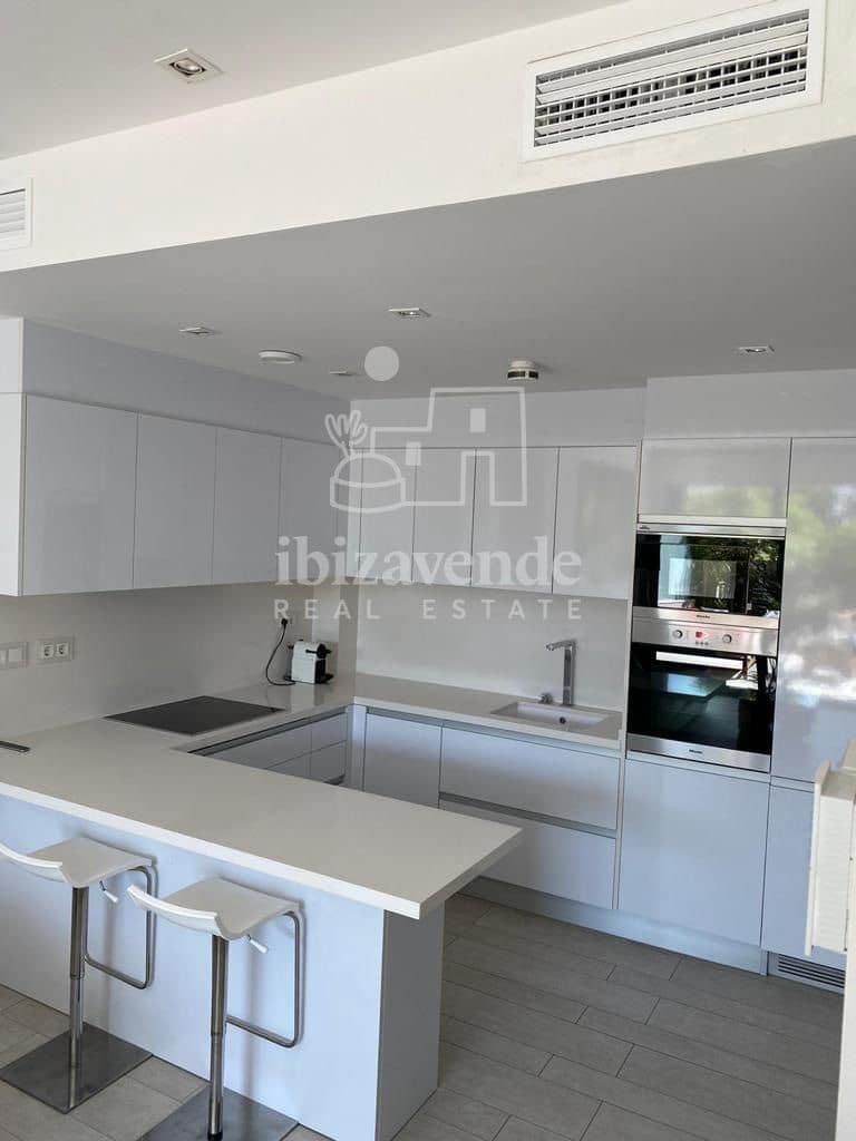 2 bedroom Flat for sale in Ibiza / Eivissa town with pool garage - € 890,000 (Ref: 8617298)