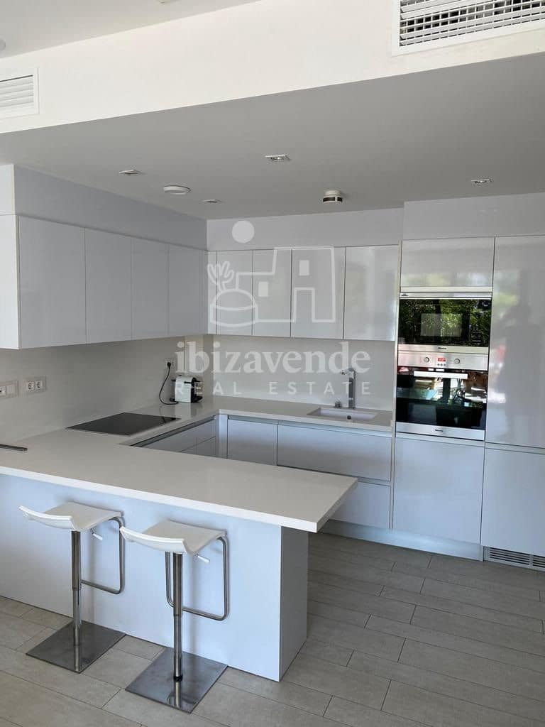 2 bedroom Flat for sale in Ibiza / Eivissa town with pool garage - € 890,000 (Ref: 8617298)