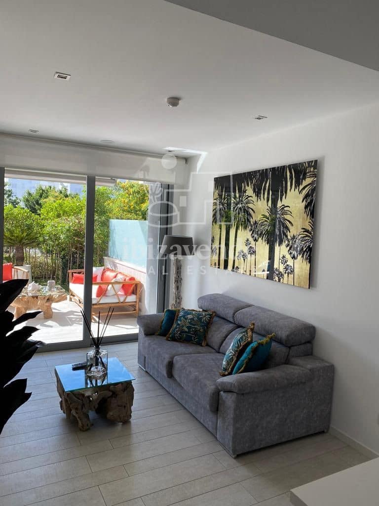 2 bedroom Flat for sale in Ibiza / Eivissa town with pool garage - € 890,000 (Ref: 8617298)