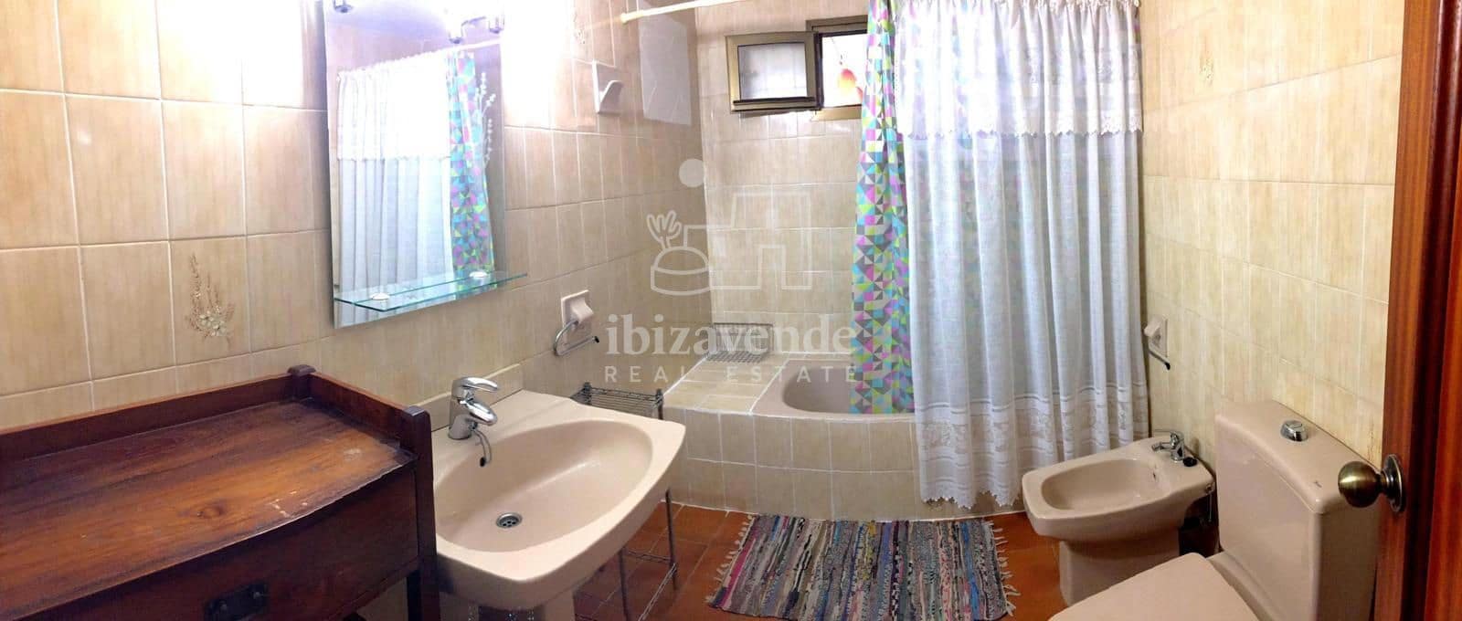 3 bedroom Flat for sale in Ibiza / Eivissa town - € 690,000 (Ref: 8643595)