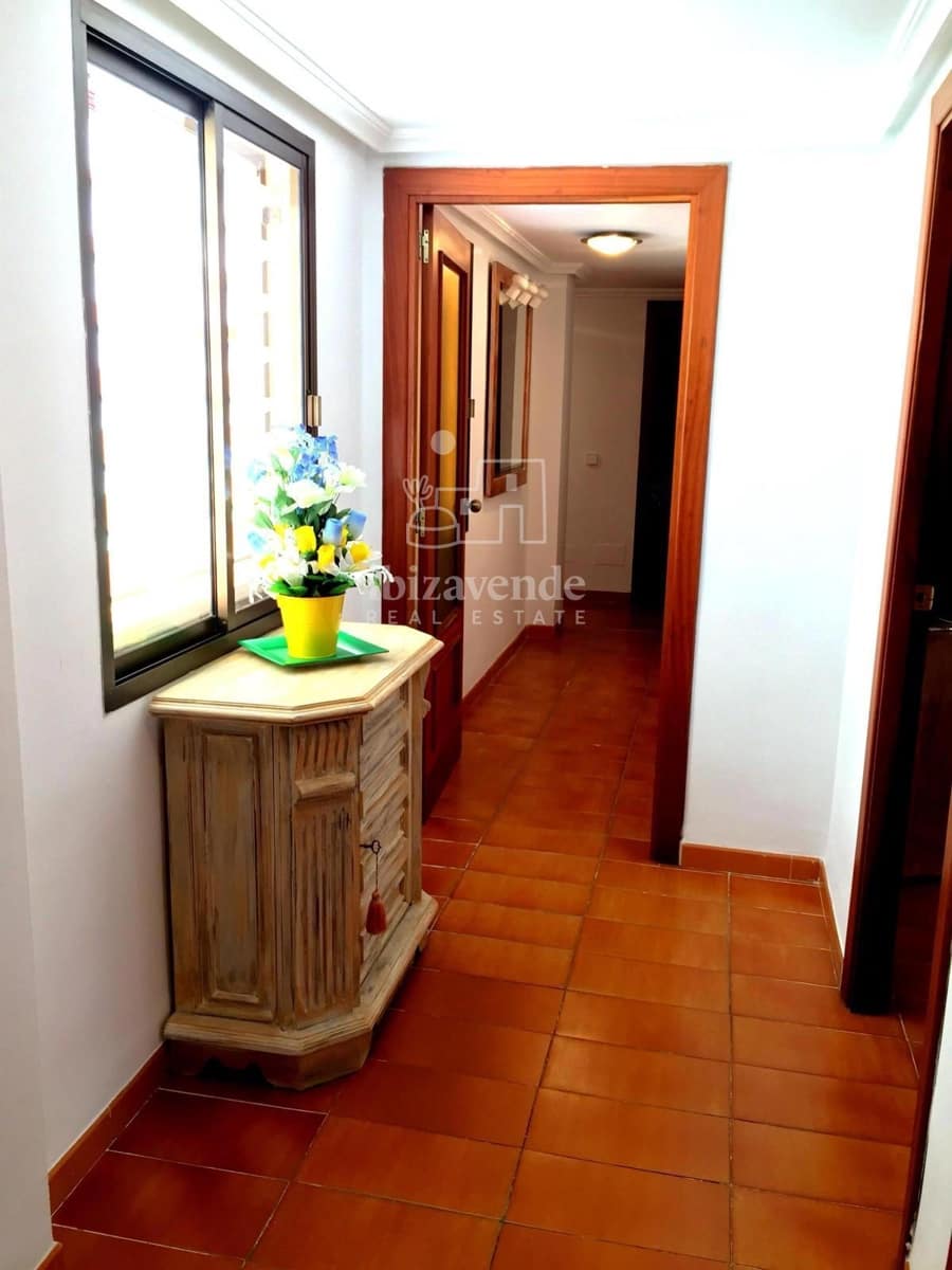 3 bedroom Flat for sale in Ibiza / Eivissa town - € 690,000 (Ref: 8643595)