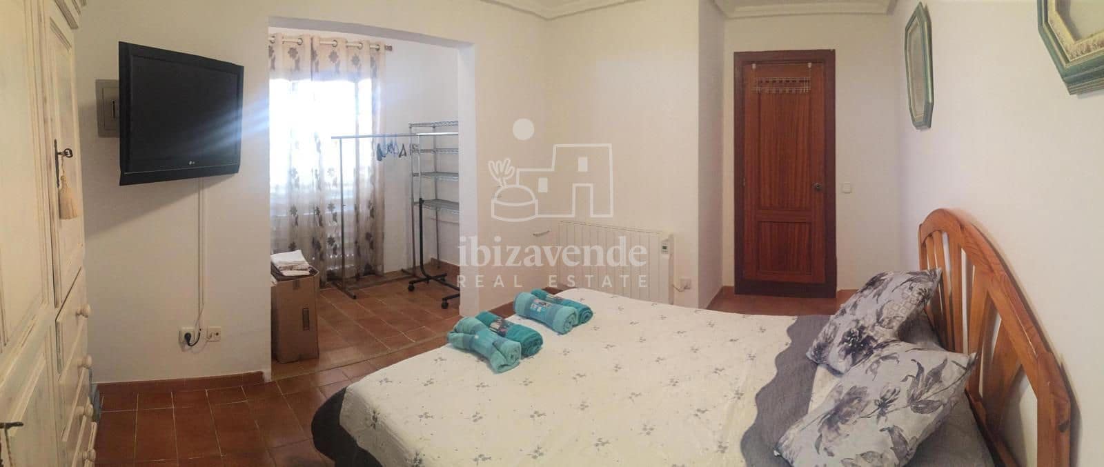 3 bedroom Flat for sale in Ibiza / Eivissa town - € 690,000 (Ref: 8643595)