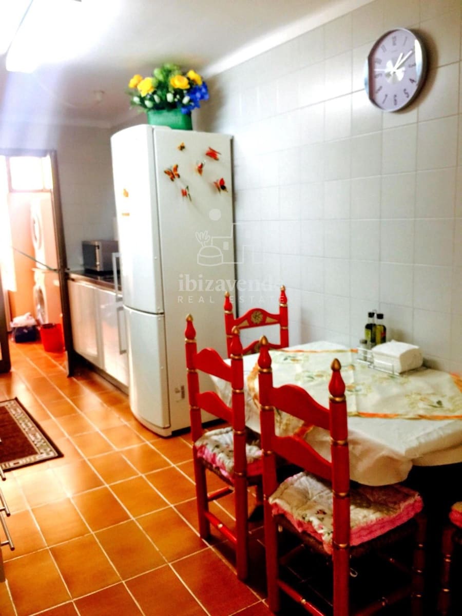 3 bedroom Flat for sale in Ibiza / Eivissa town - € 690,000 (Ref: 8643595)