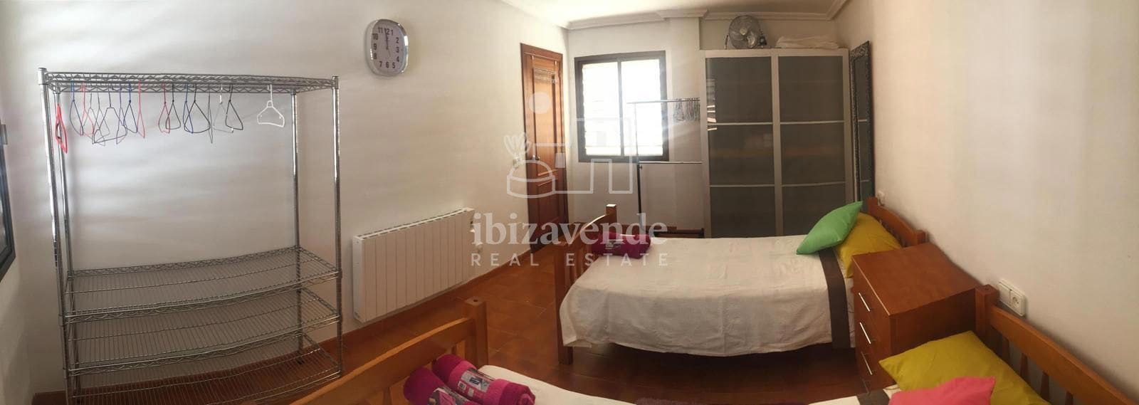 3 bedroom Flat for sale in Ibiza / Eivissa town - € 690,000 (Ref: 8643595)