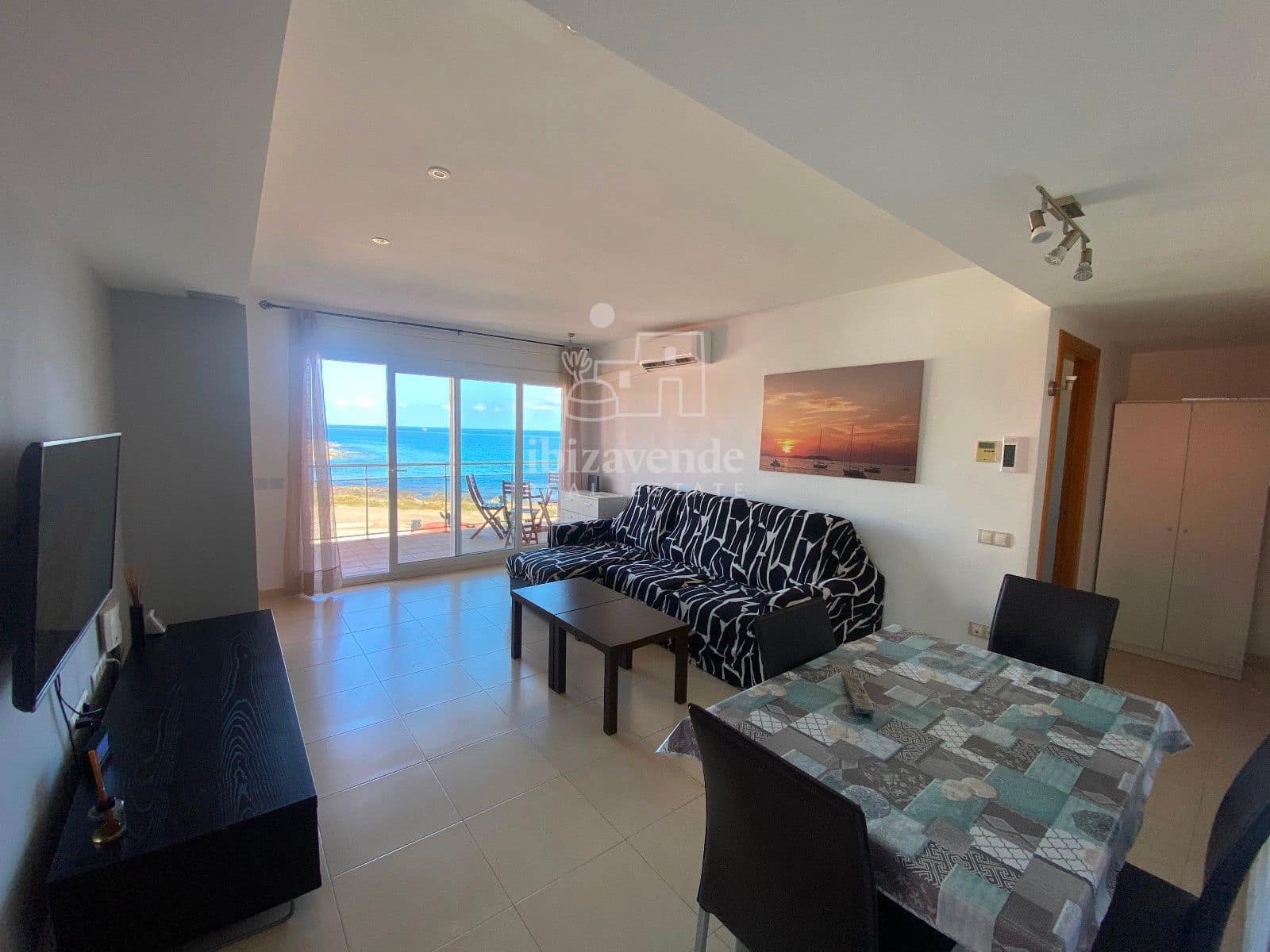 2 quarto Apartamento para venda em Cala d'en Bou com piscina - 589 000 € (Ref: 8672965)