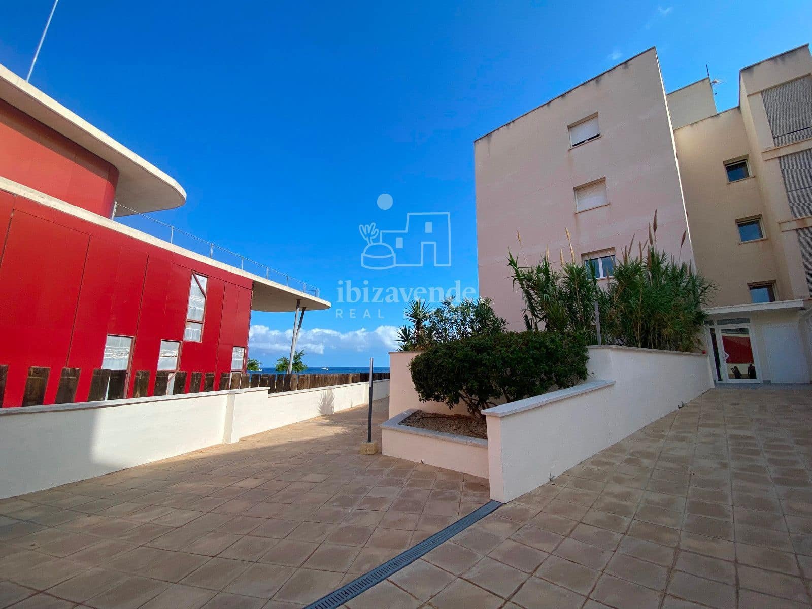 2 quarto Apartamento para venda em Cala d'en Bou com piscina - 589 000 € (Ref: 8672965)