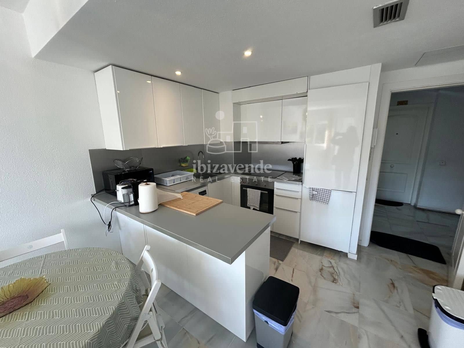 2 makuuhuone Asunto vuokrattavana paikassa Ibiza kaupunki mukana uima-altaan - 5 000 € (Ref: 8682436)