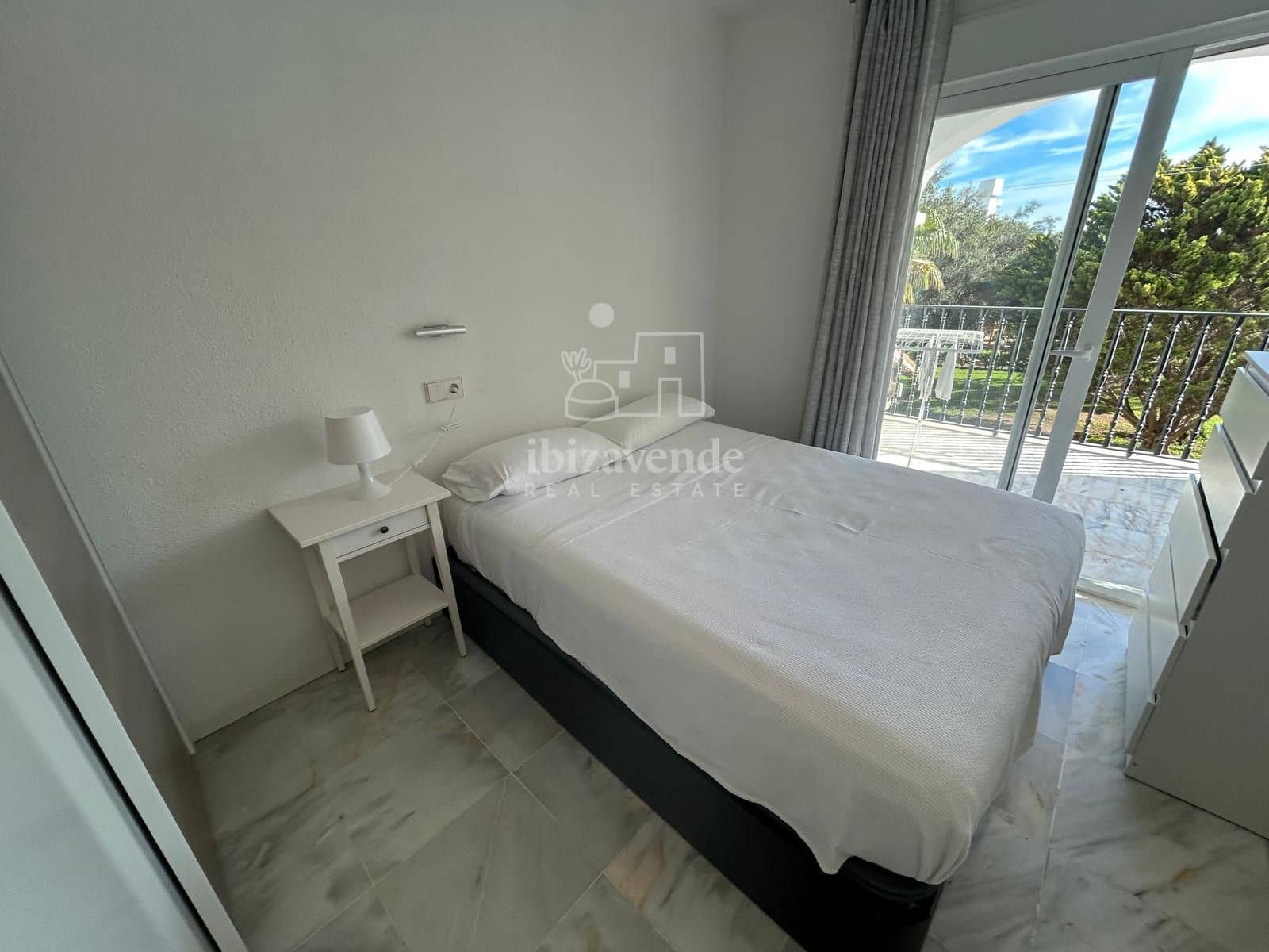 2 makuuhuone Asunto vuokrattavana paikassa Ibiza kaupunki mukana uima-altaan - 5 000 € (Ref: 8682436)