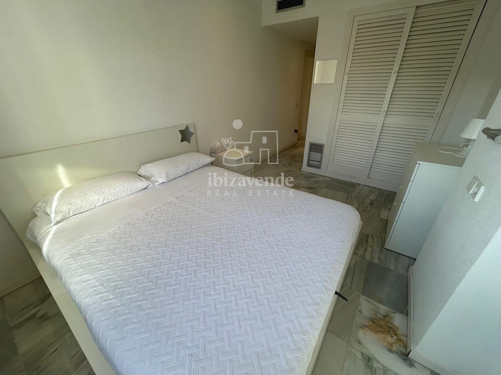 2 makuuhuone Asunto vuokrattavana paikassa Ibiza kaupunki mukana uima-altaan - 5 000 € (Ref: 8682436)