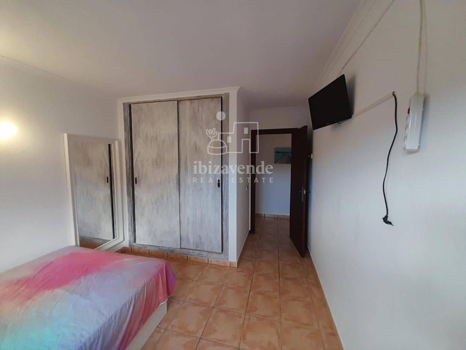 3 soverom Villa til salgs i Cala Llonga med svømmebasseng garasje - € 1 400 000 (Ref: 8692991)