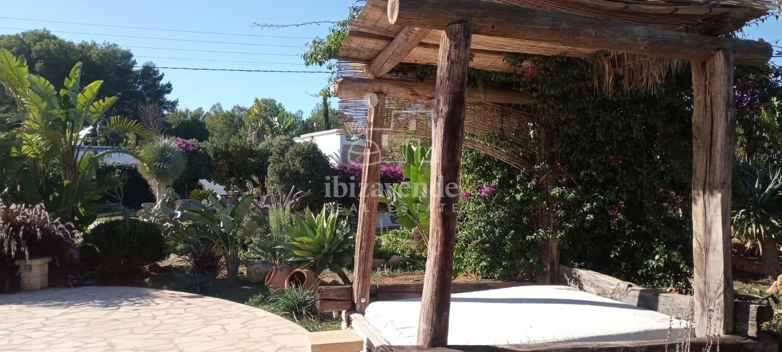 10 soveværelse Villa til salg i Sant Joan de Labritja med swimmingpool garage - € 6.500.000 (Ref: 8692993)