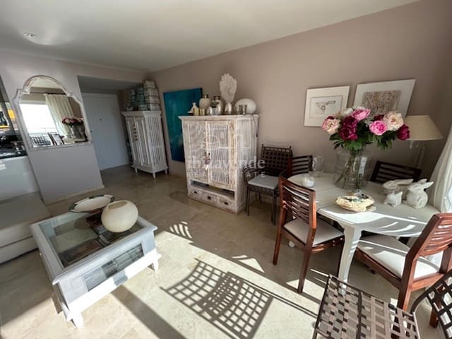 2 makuuhuone Asunto vuokrattavana paikassa Roca Llisa, Santa Eulalia / Santa Eularia mukana uima-altaan 
autotalli - 1 500 € (Ref: 8702834)