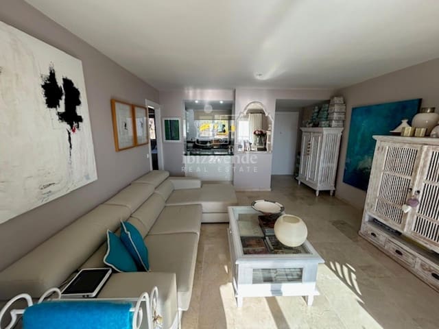 2 makuuhuone Asunto vuokrattavana paikassa Roca Llisa, Santa Eulalia / Santa Eularia mukana uima-altaan 
autotalli - 1 500 € (Ref: 8702834)