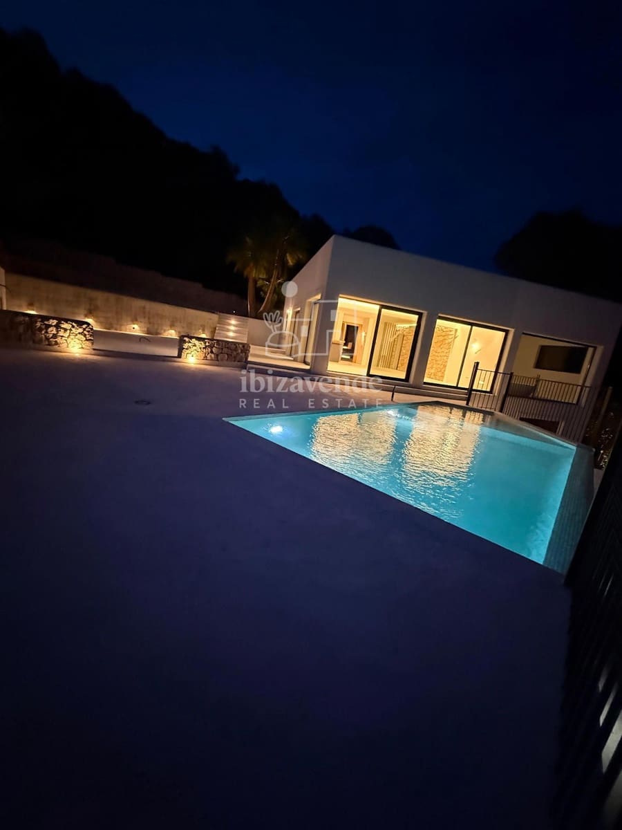 3 quarto Moradia para venda em Cala Llonga com piscina garagem - 2 950 000 € (Ref: 8709828)