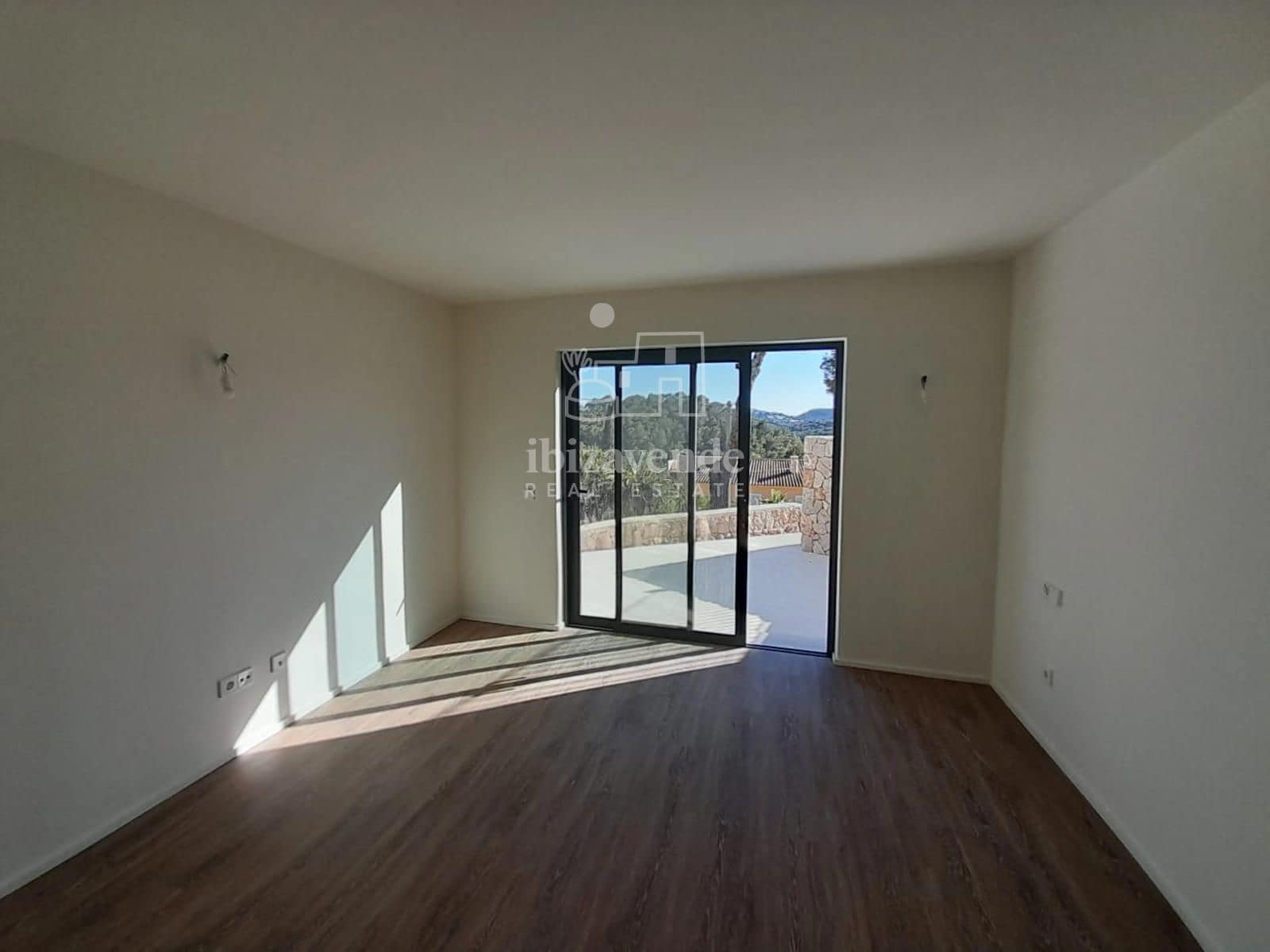 3 quarto Moradia para venda em Cala Llonga com piscina garagem - 2 950 000 € (Ref: 8709828)