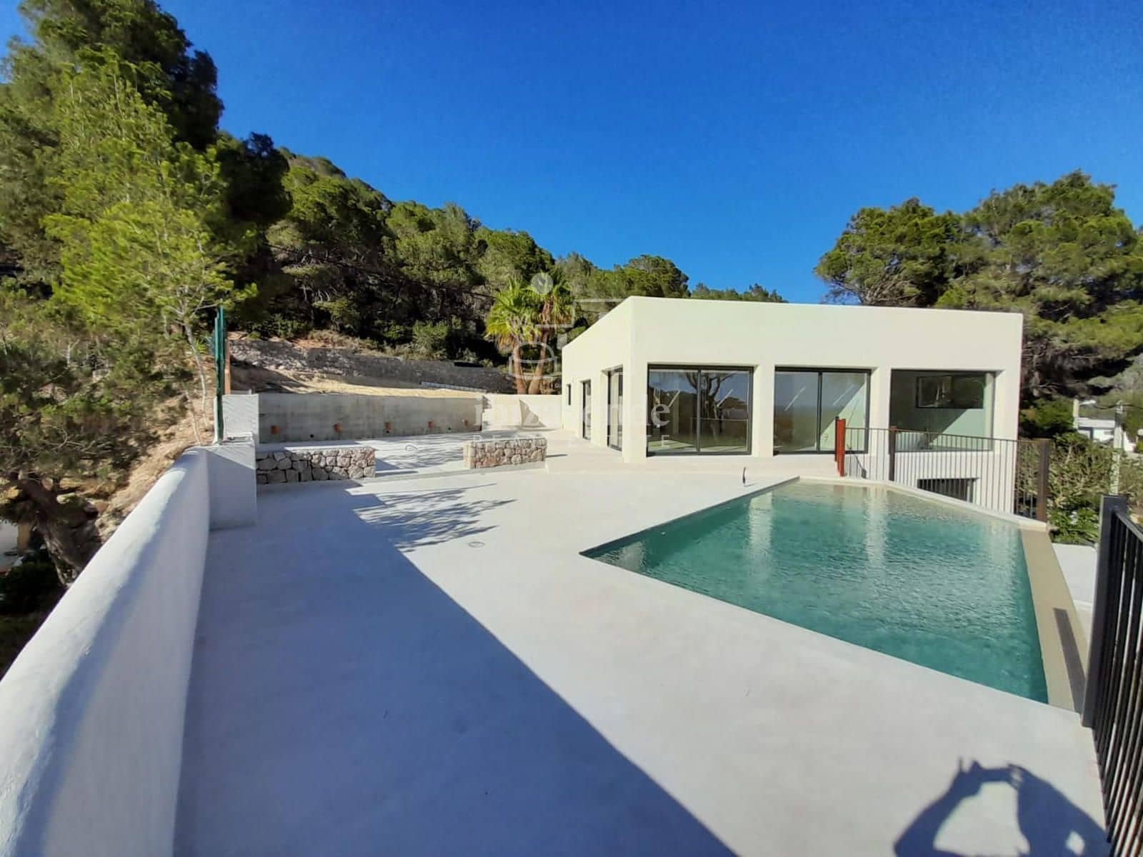 3 quarto Moradia para venda em Cala Llonga com piscina garagem - 2 950 000 € (Ref: 8709828)