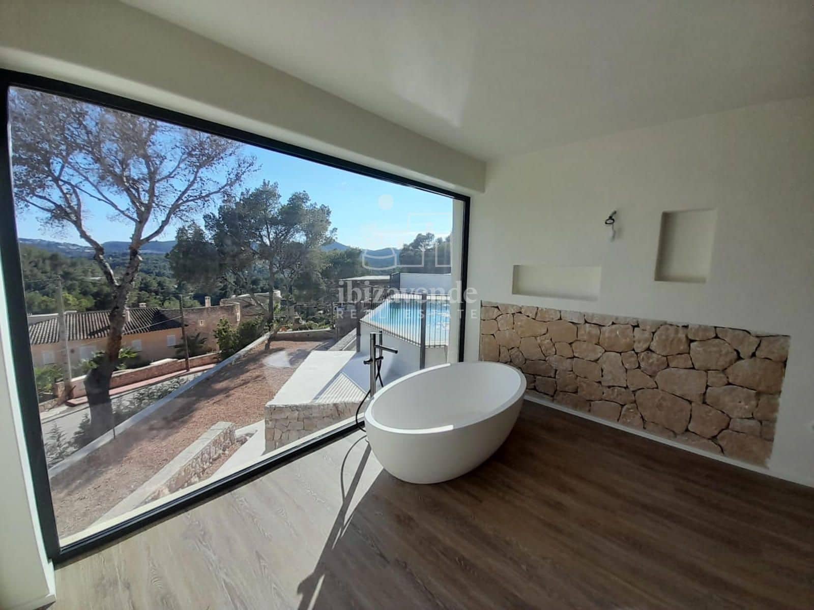3 quarto Moradia para venda em Cala Llonga com piscina garagem - 2 950 000 € (Ref: 8709828)