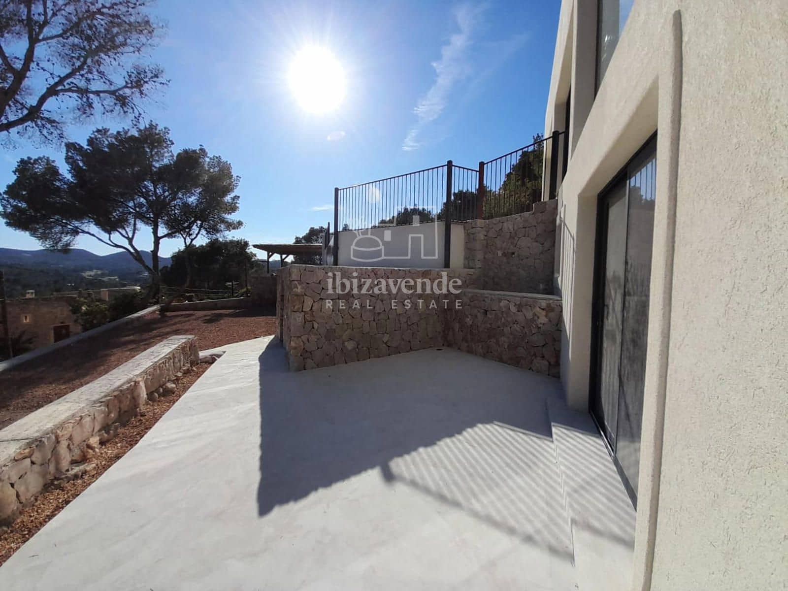 3 quarto Moradia para venda em Cala Llonga com piscina garagem - 2 950 000 € (Ref: 8709828)