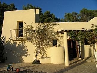 Chalet de 3 habitaciones en Sant Joan de Labritja en alquiler con garaje - 10.000 € (Ref: 8723908)