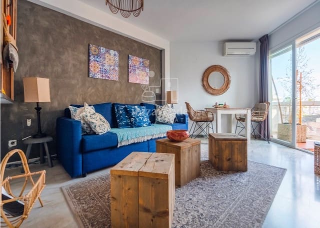 2 bedroom Flat for rent in Ibiza / Eivissa town with pool - € 4,500 (Ref: 8731794)