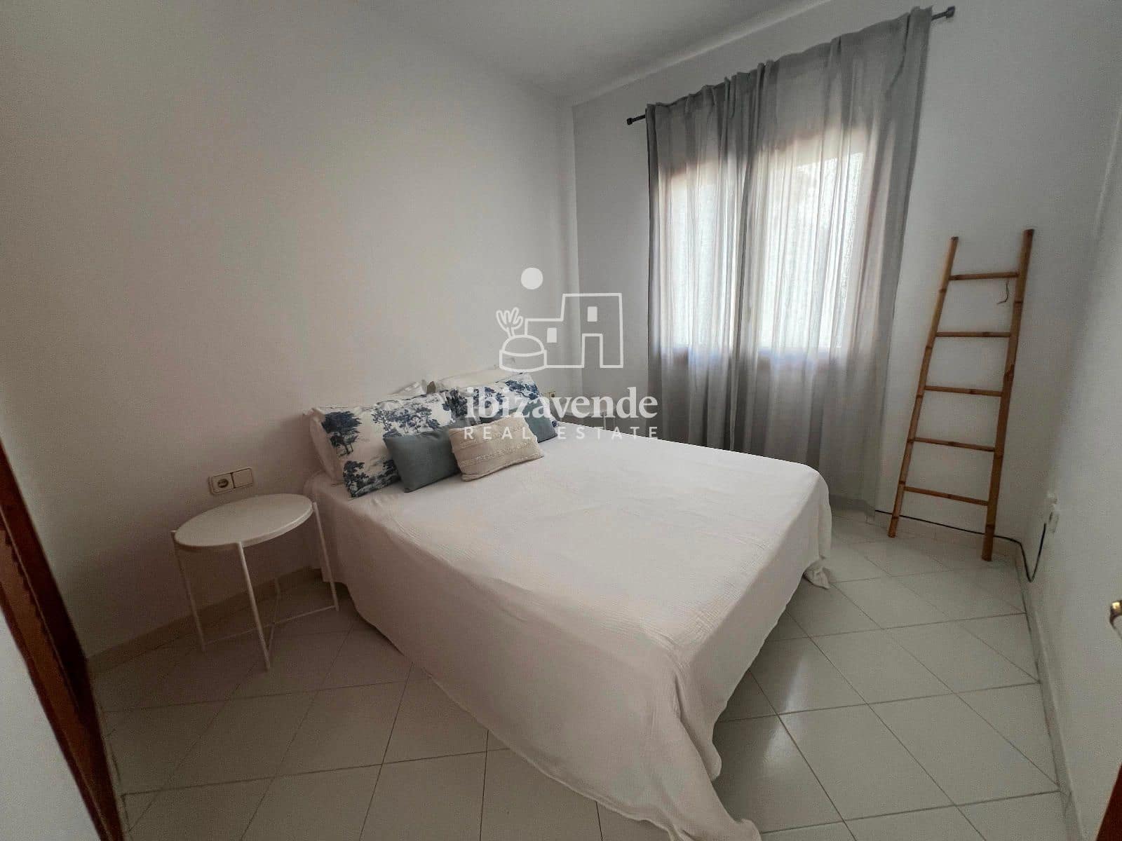 1 sovrum Lägenhet att hyra i La Siesta med pool - 2 500 € (Ref: 8764188)