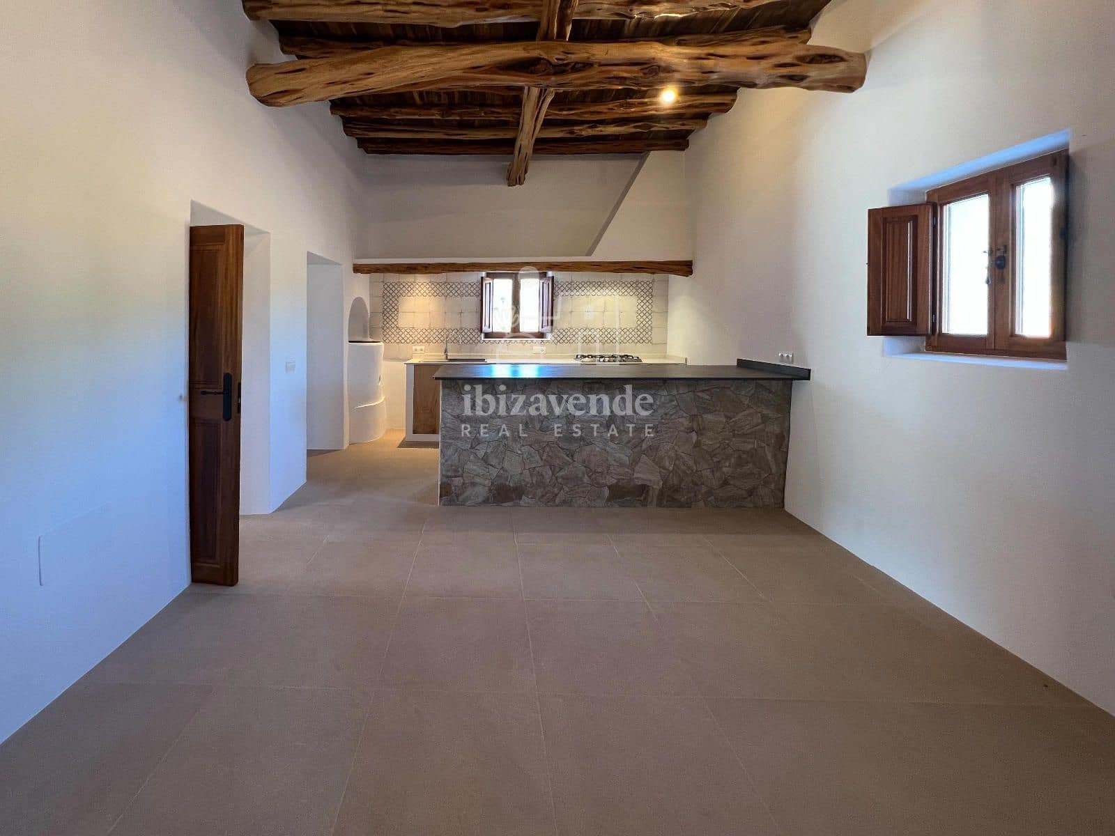 6 soveværelse Villa til leje i Santa Eulalia / Santa Eularia med garage - € 6.000 (Ref: 8771029)