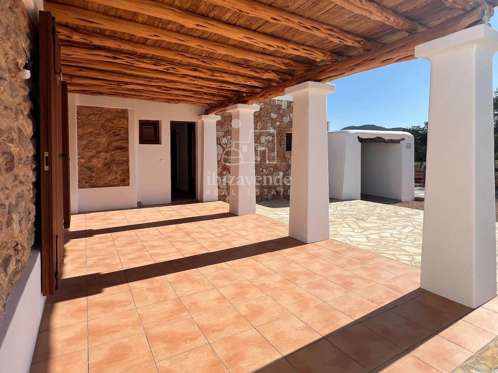 6 soveværelse Villa til leje i Santa Eulalia / Santa Eularia med garage - € 6.000 (Ref: 8771029)