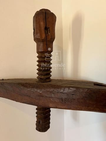 6 sovrum Villa att hyra i Sant Carles de Peralta, Santa Eulalia / Santa Eularia med garage - 6 000 € (Ref: 8771029)