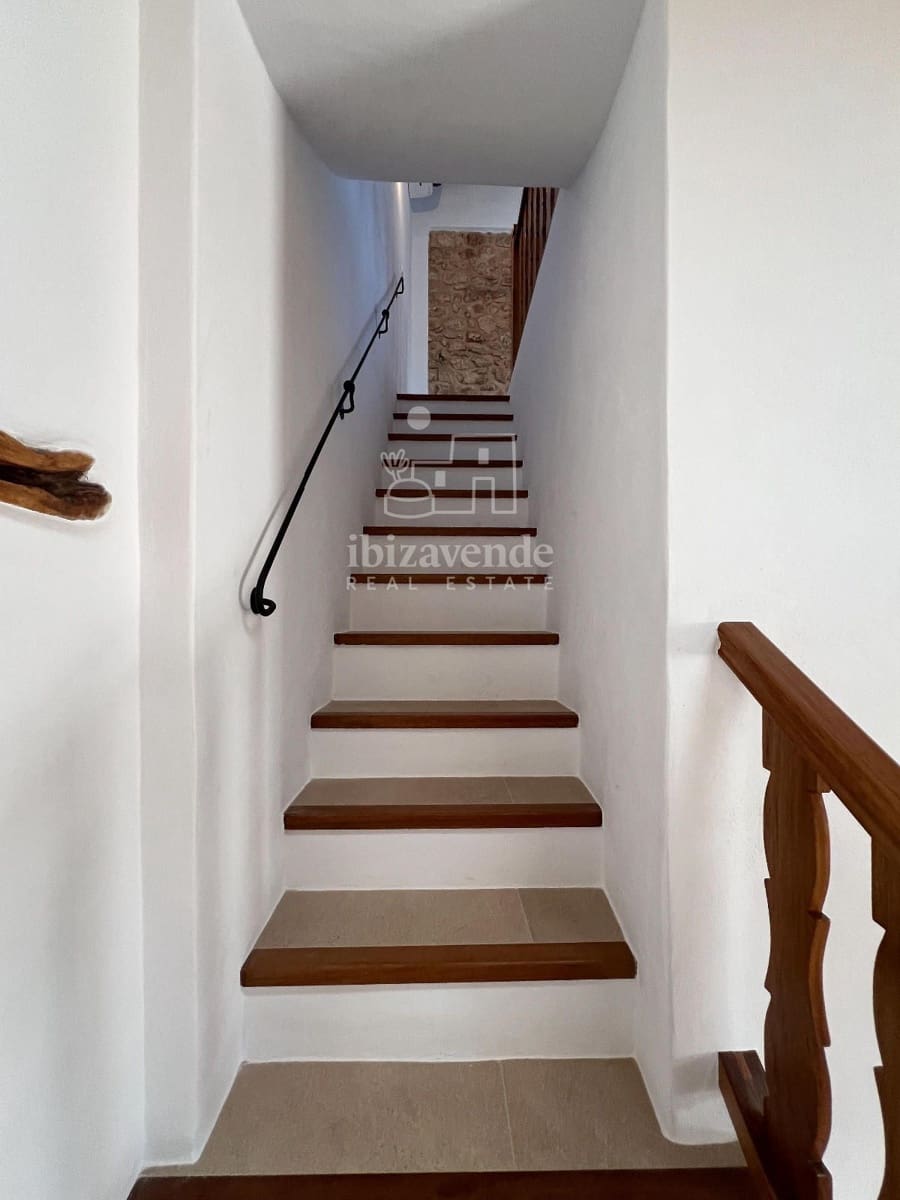 6 soveværelse Villa til leje i Santa Eulalia / Santa Eularia med garage - € 6.000 (Ref: 8771029)