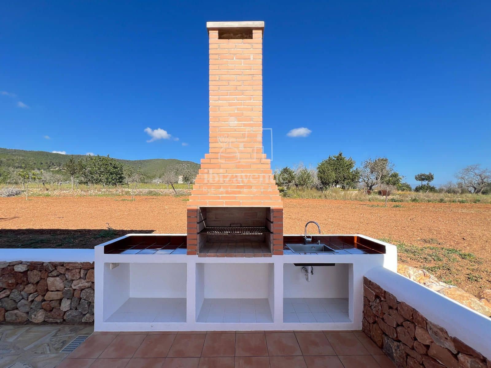 6 soveværelse Villa til leje i Santa Eulalia / Santa Eularia med garage - € 6.000 (Ref: 8771029)