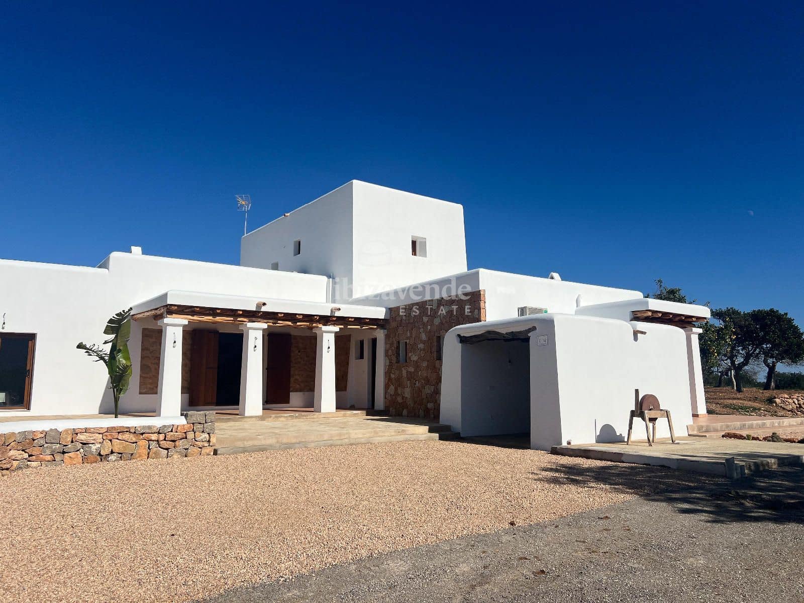 6 soveværelse Villa til leje i Santa Eulalia / Santa Eularia med garage - € 6.000 (Ref: 8771029)